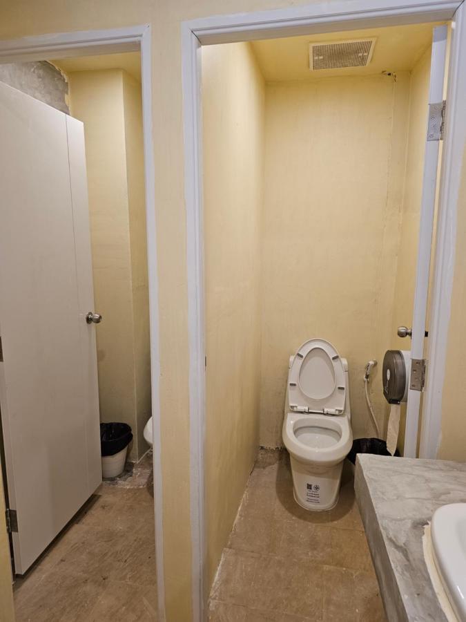בנגקוק Luca Hostel מראה חיצוני תמונה